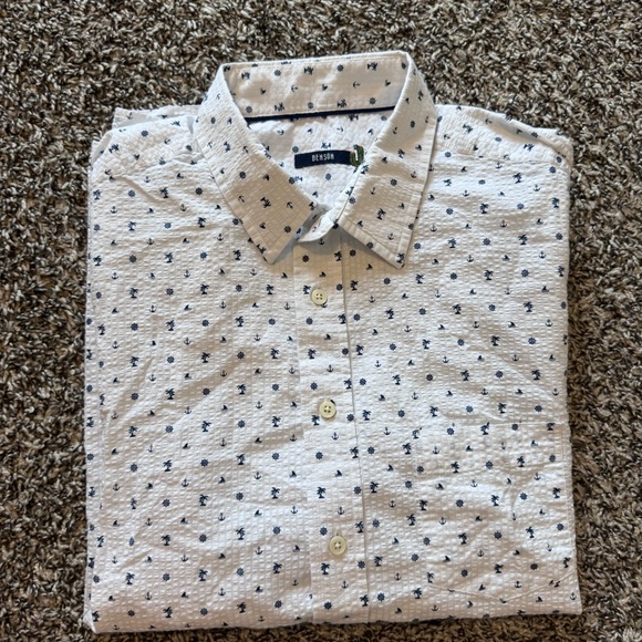 Benson Apparel Button down - Picture 3 of 3